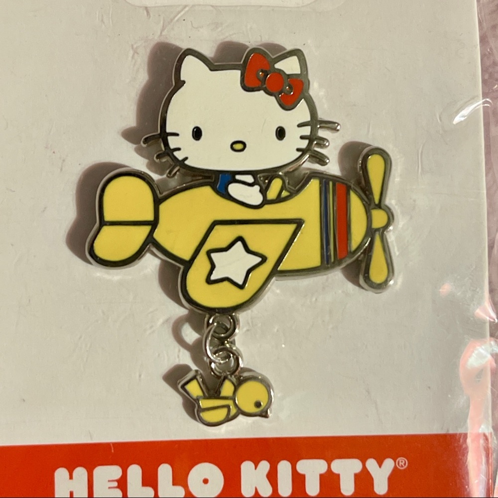 Sanrio 2013 Rare Exclusive Hello Kitty Classic Yellow Airplane Collectible Pin - Picture 3 of 4